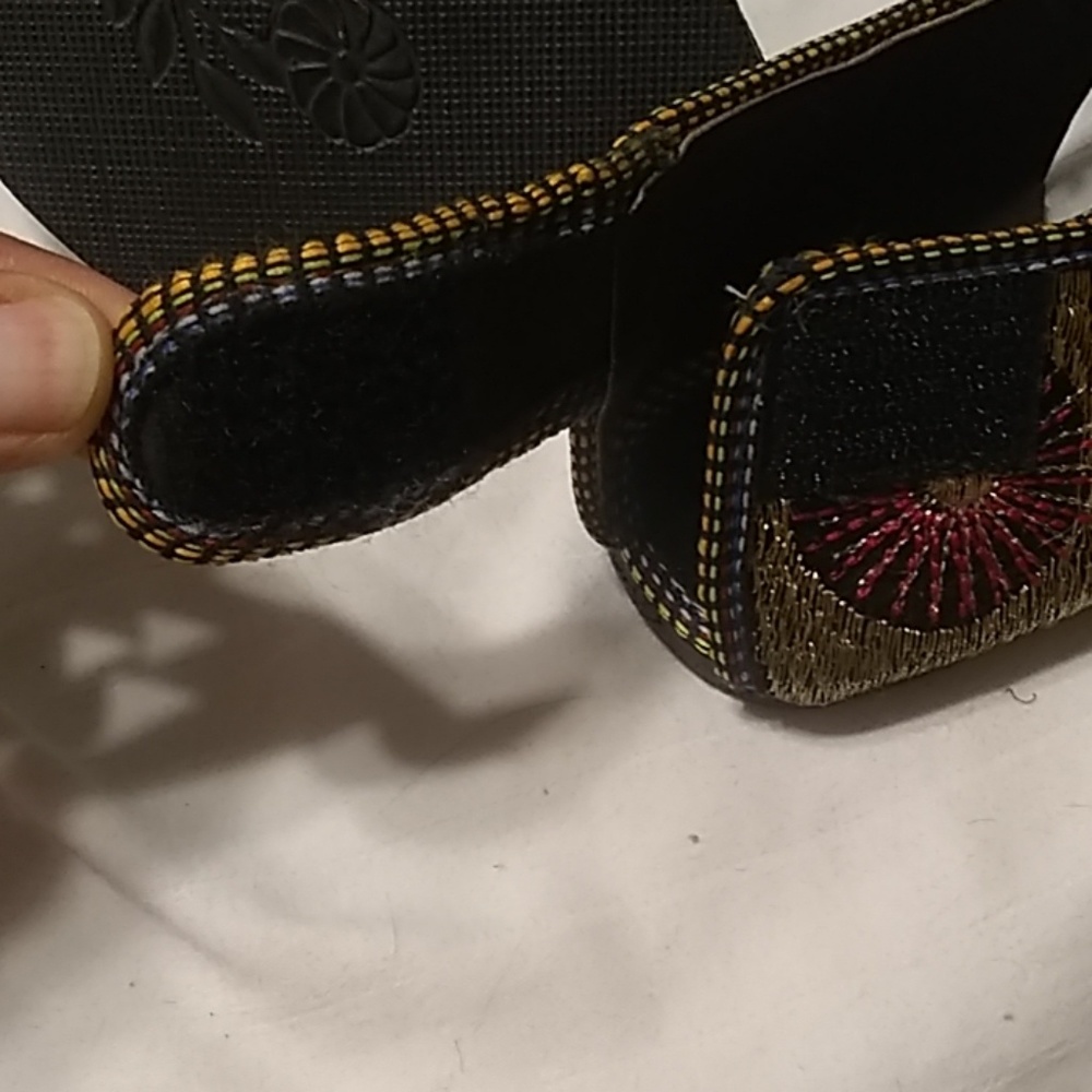Sandals - Picture 6 of 14